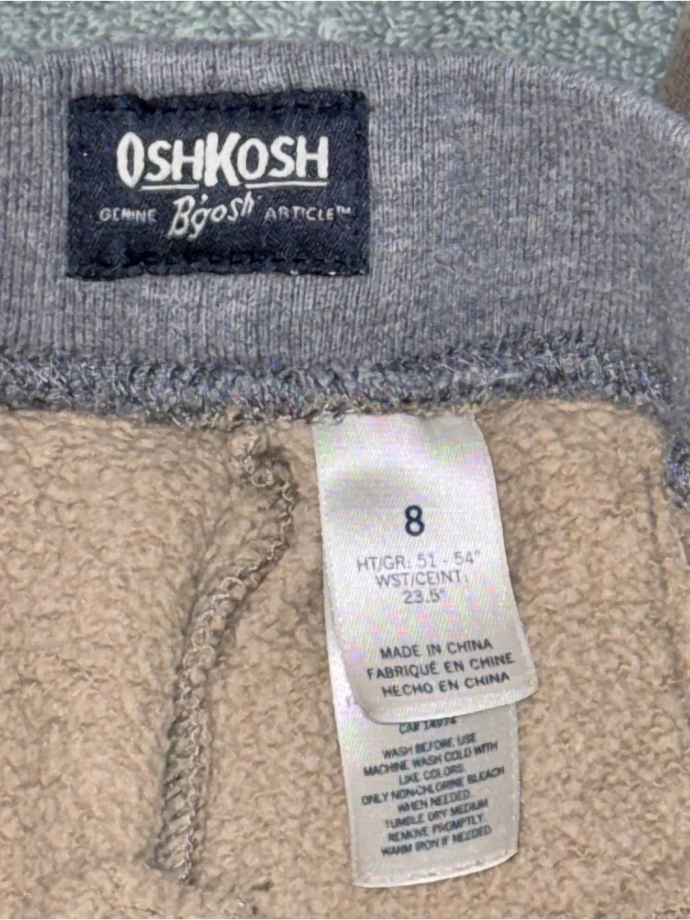 OshKosh B'gosh Boys Camo Fleece Jogger Sweatpants Size 8 EUC